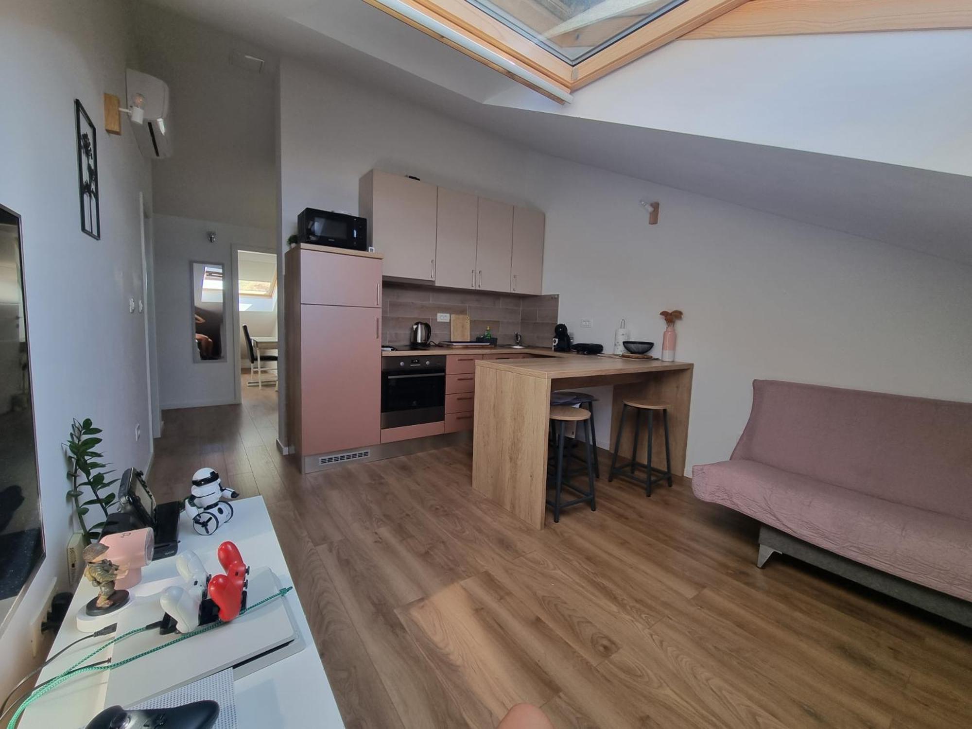Geek Apartment オミシュ エクステリア 写真